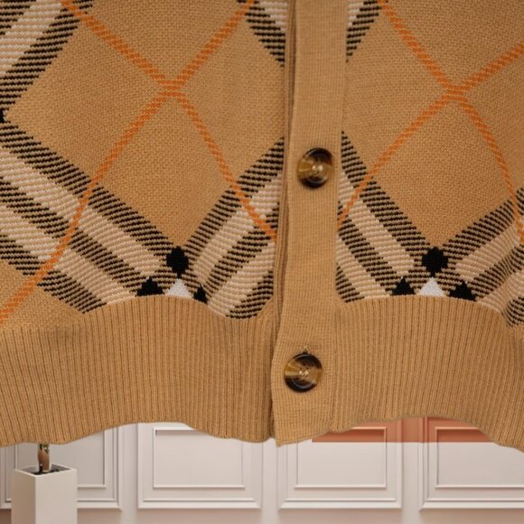 Burberry Classic Check Knit Cardigan Unisex Beige Plaid Sweater - Picture 7 of 7